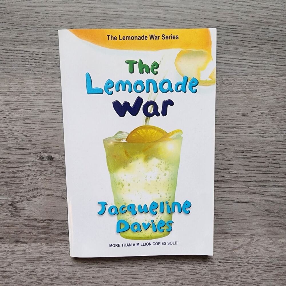 The Lemonade War Children's Fiction Paperback Chapter Book Series